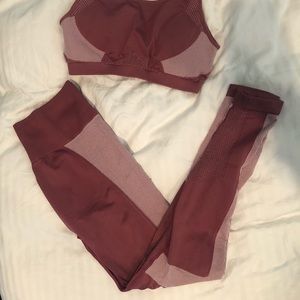 DEMI LOVATO leggings fabletics